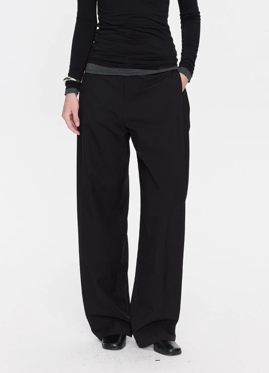 Pleated Tapered Trousers