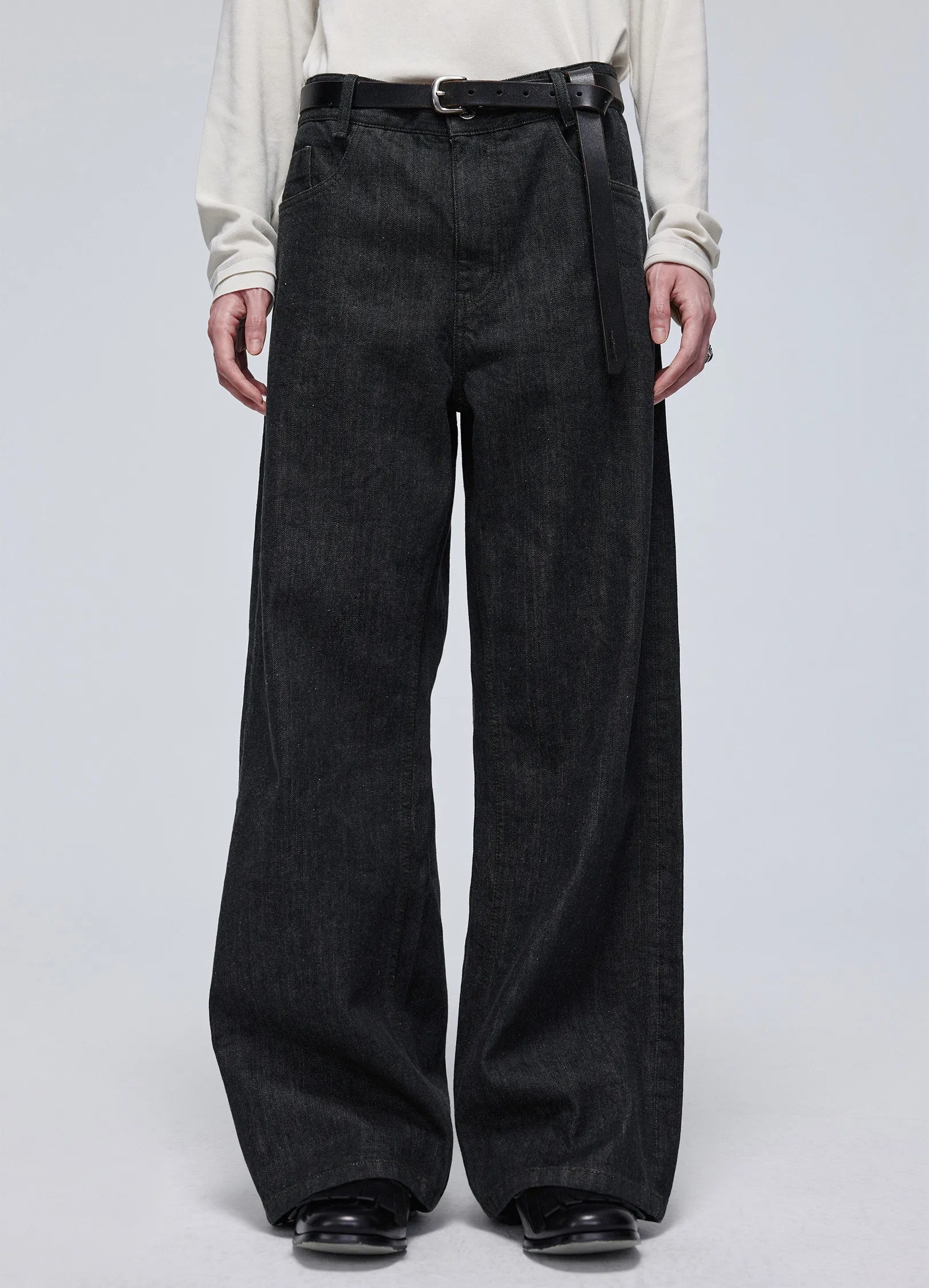 Wide Raw Selvedge Denims – VERSEAS