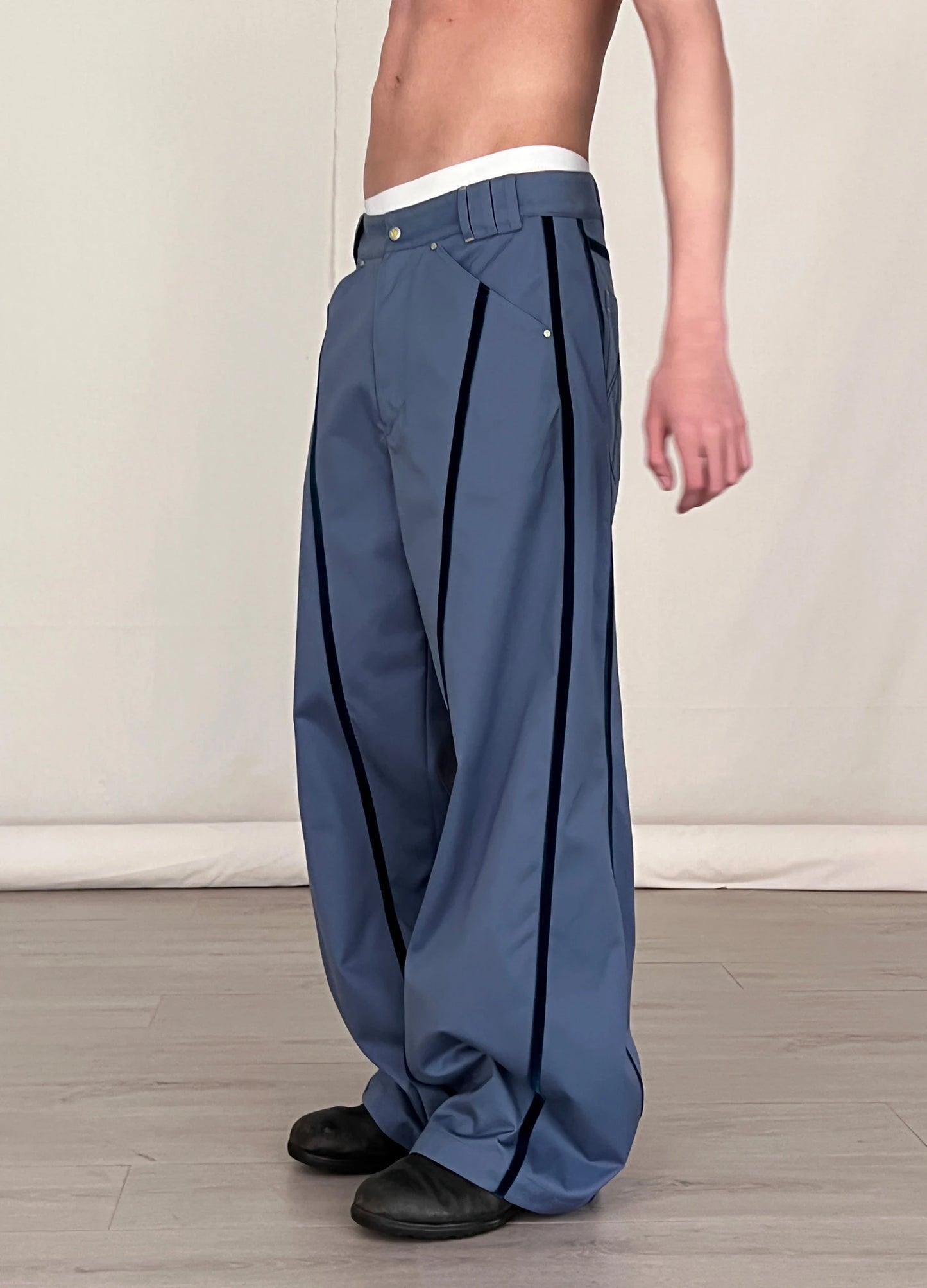 Buried-line Trousers