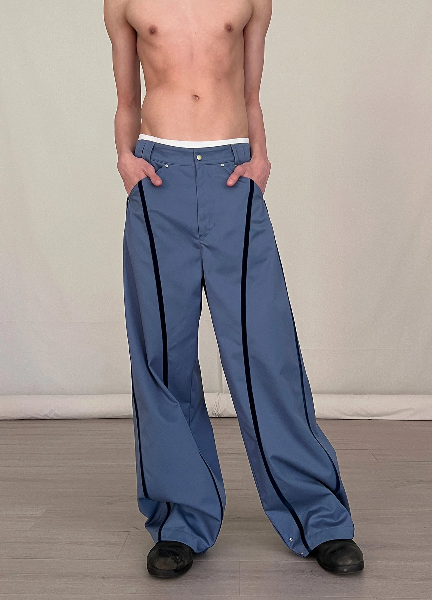 Buried-line Trousers