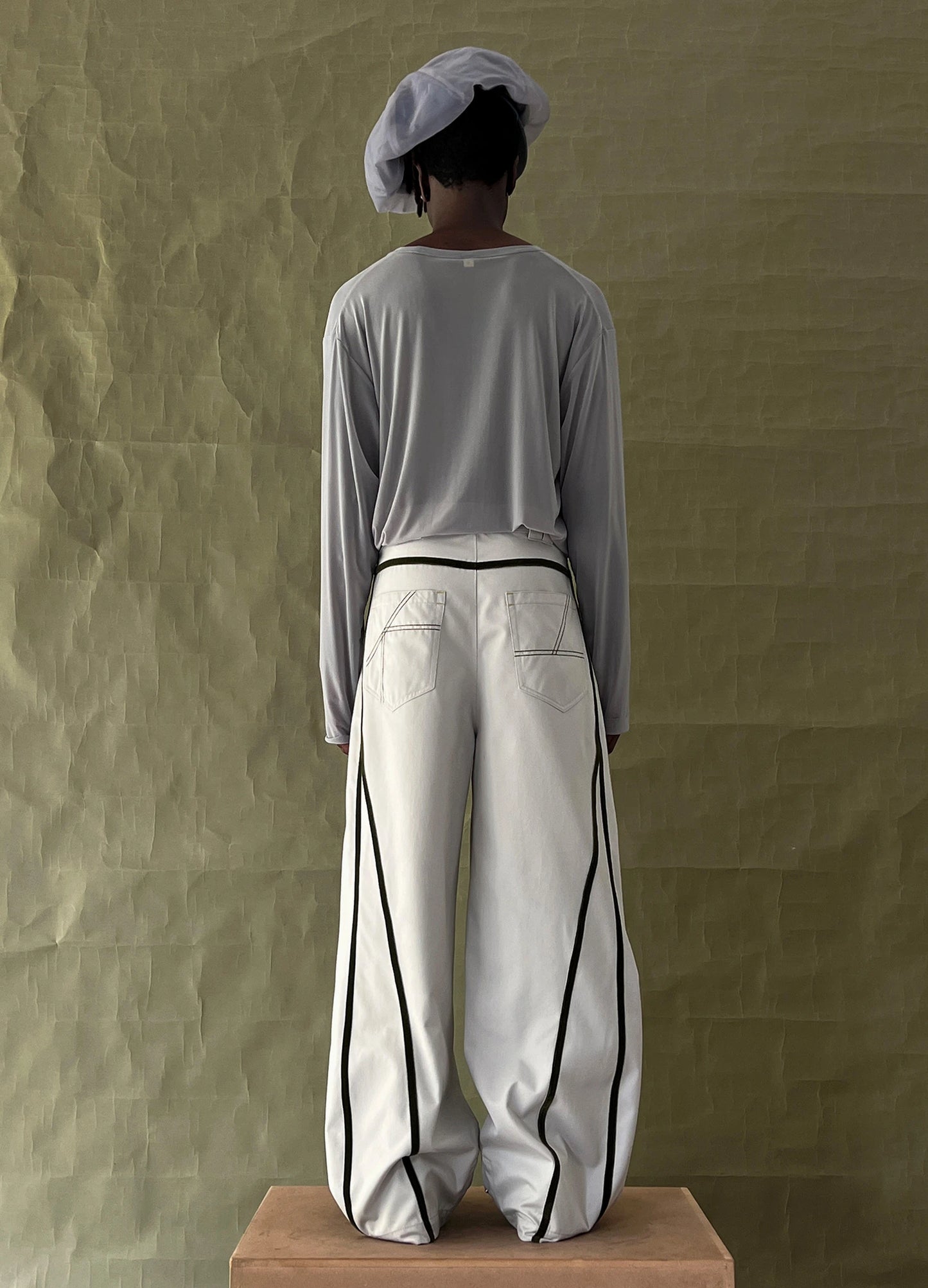 Buried-line Trousers