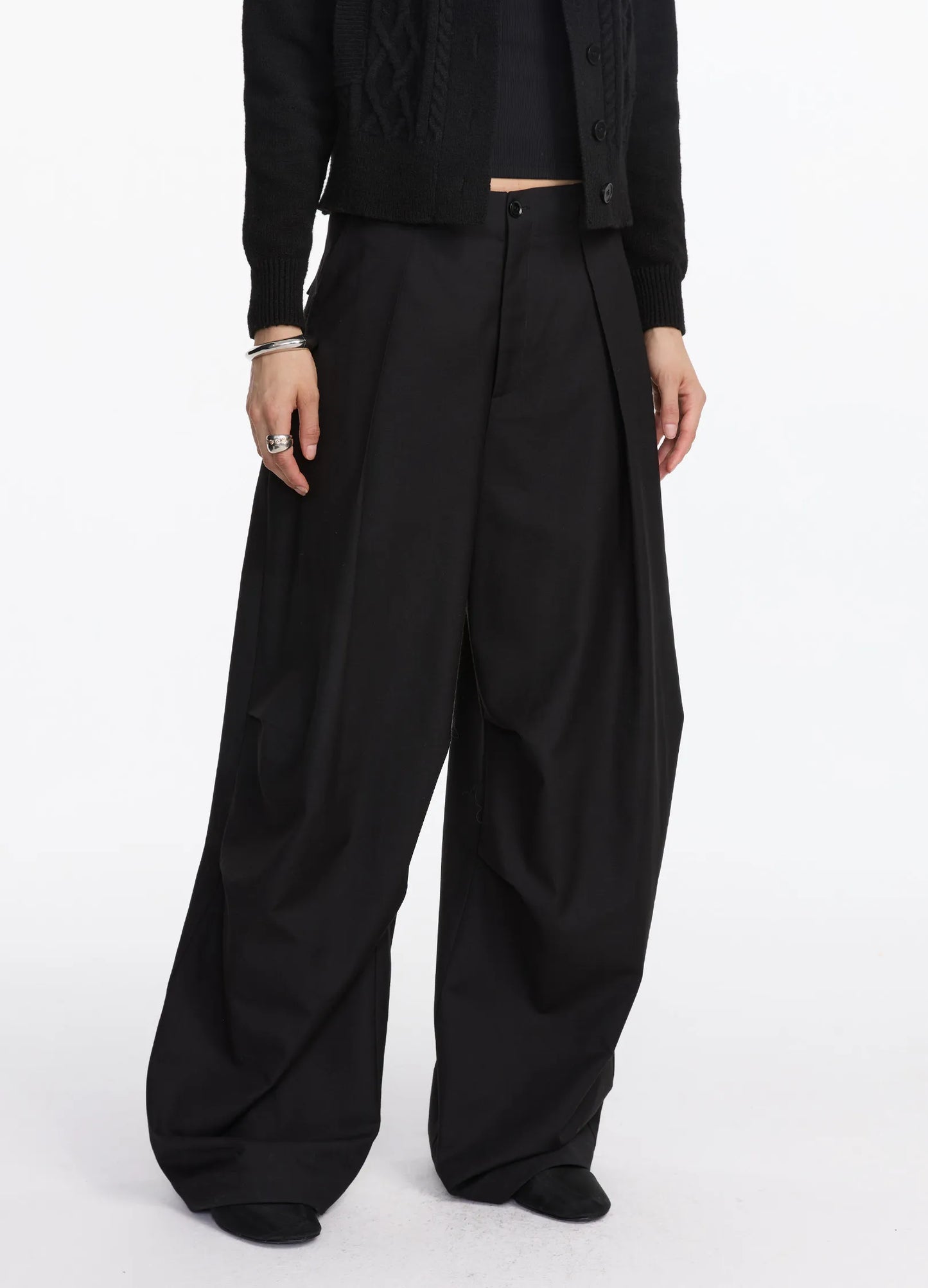 Fluid Pleated Pants