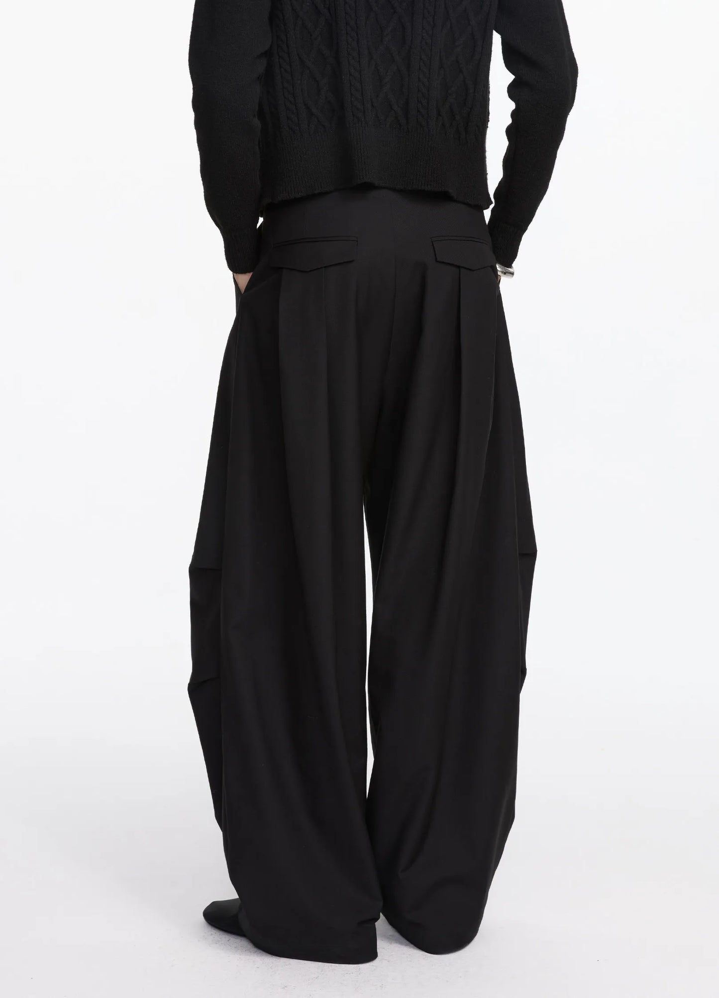 Fluid Pleated Pants