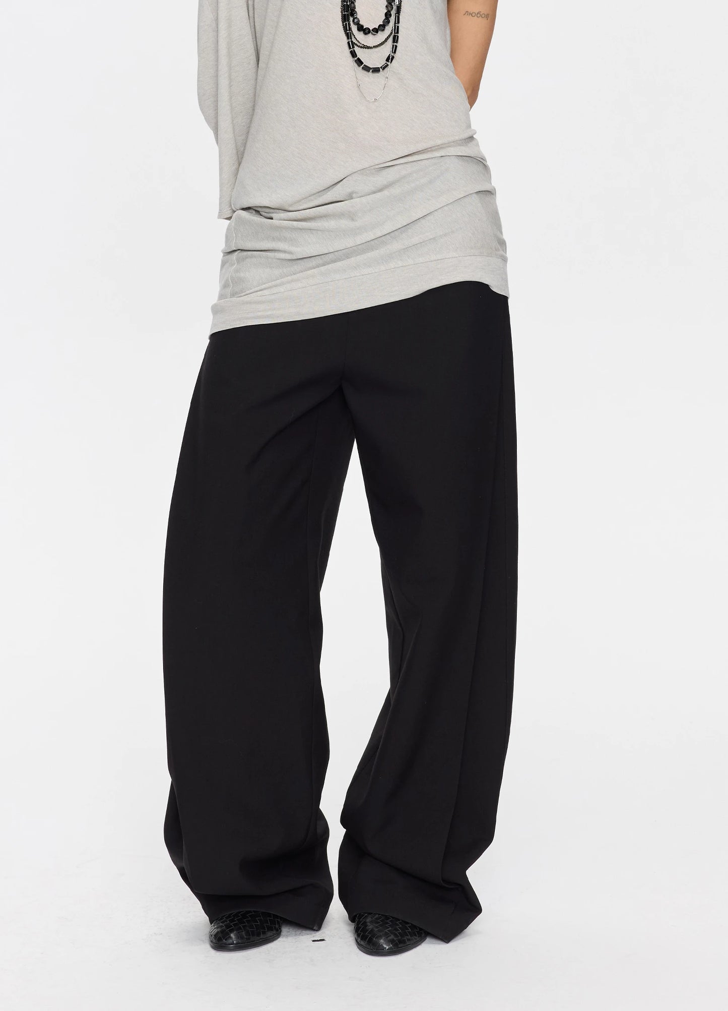 Pleated Tapered Trousers