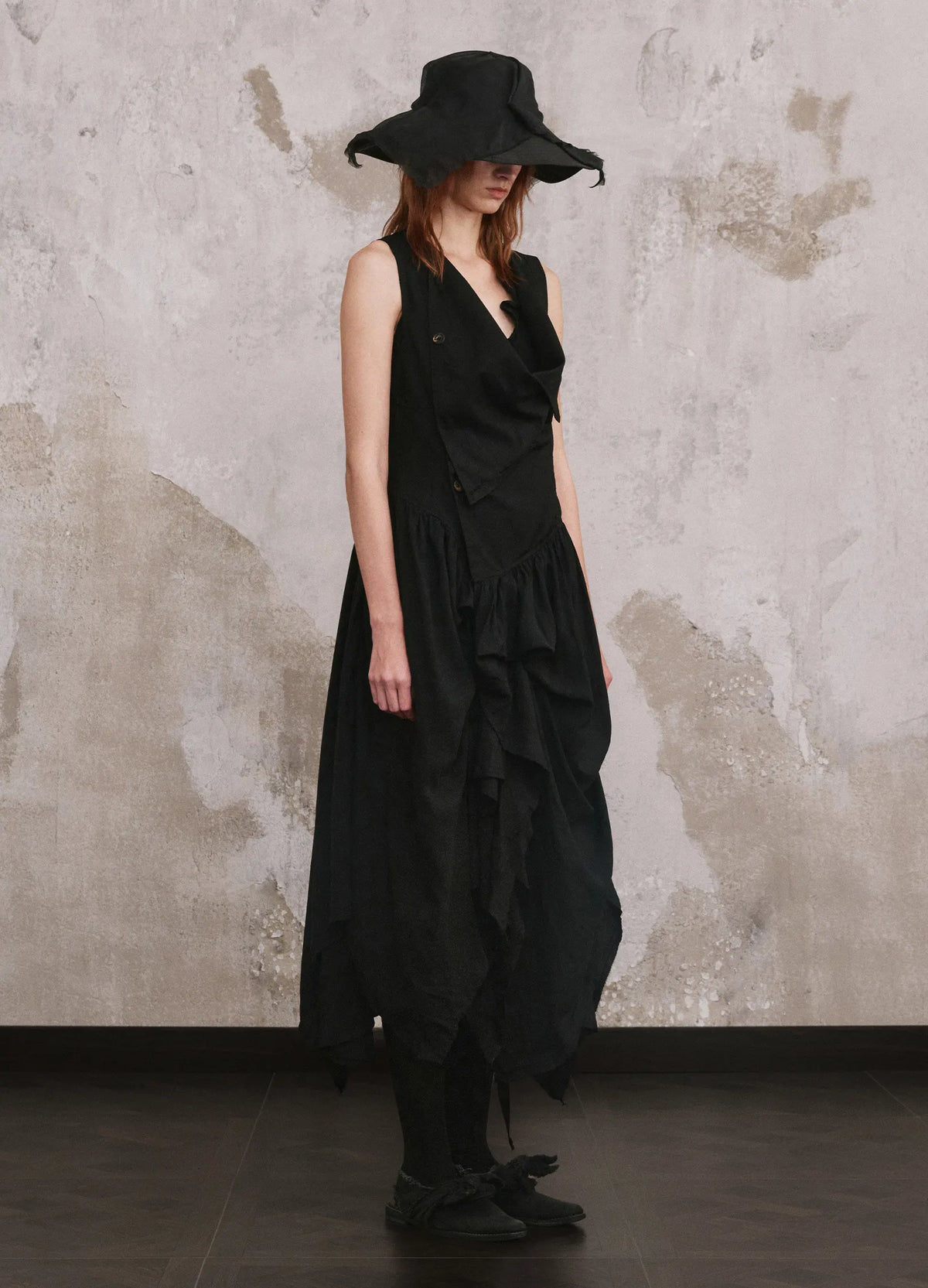 Pointed Open Robe