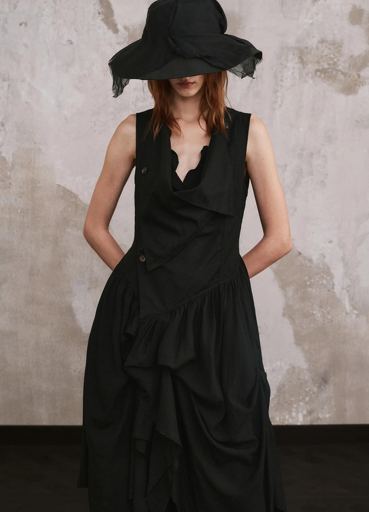 Pointed Open Robe