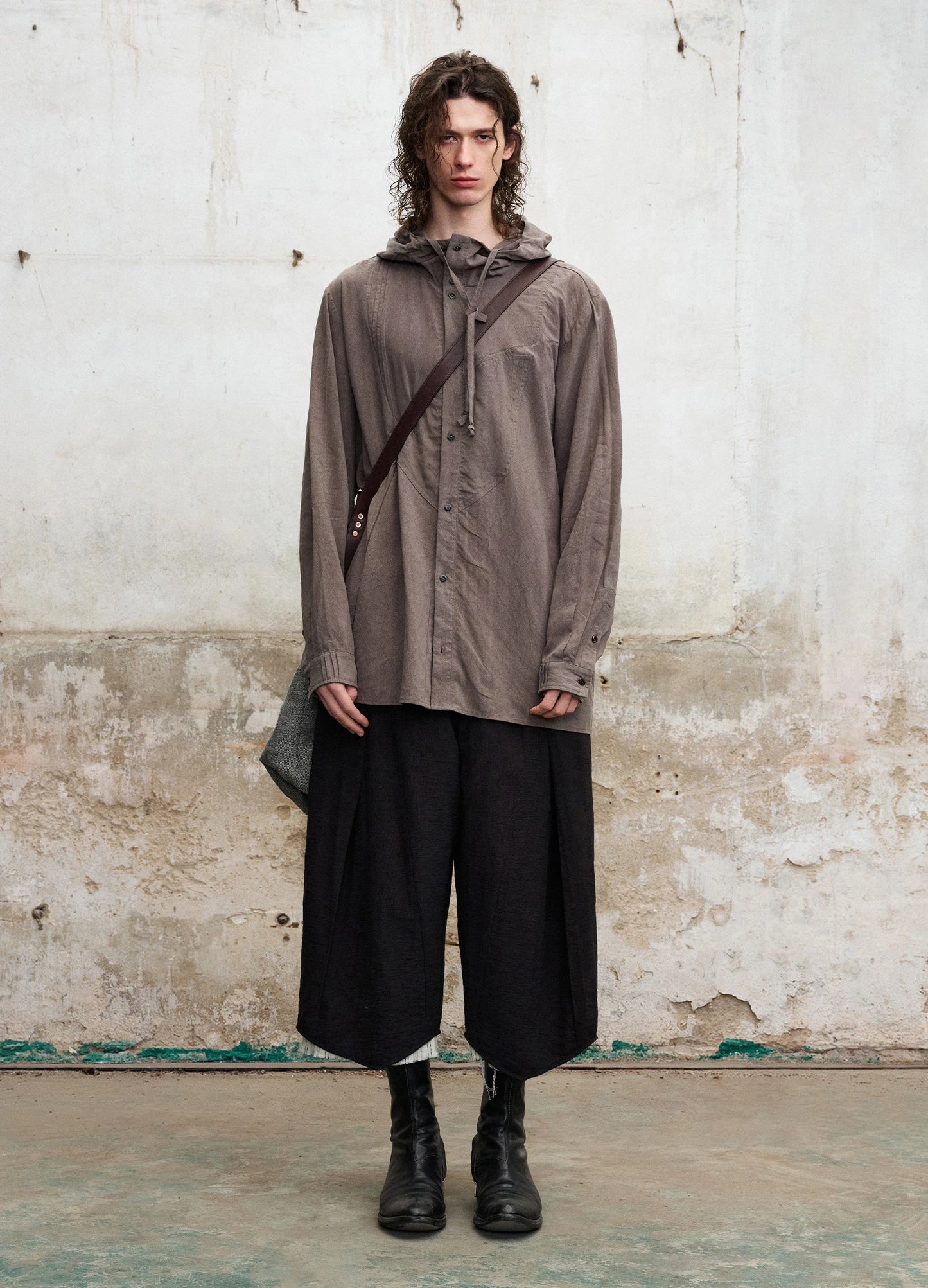 Relaxed Hooded Shirt