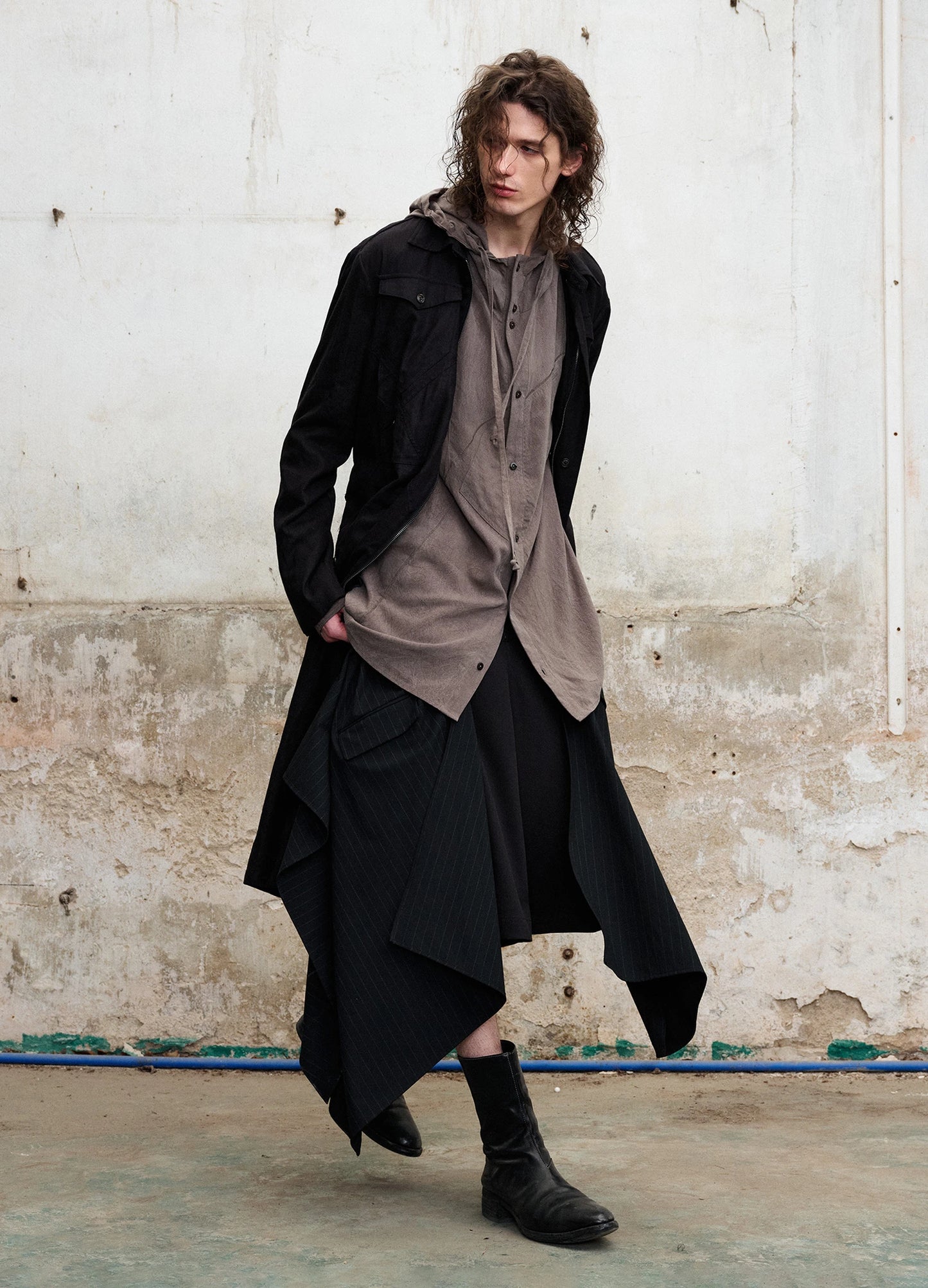 Relaxed Hooded Shirt