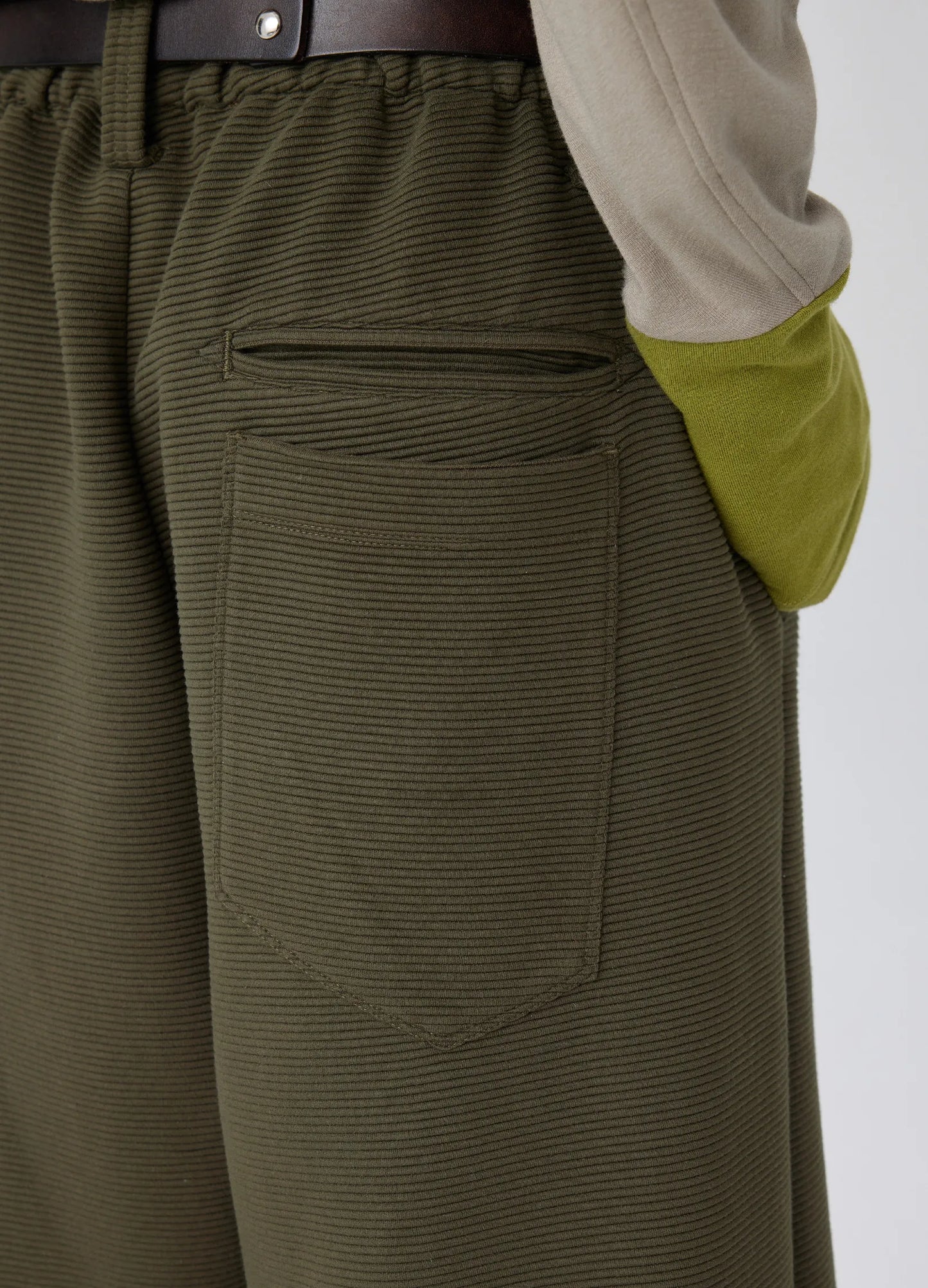 Shirred Loose Trousers