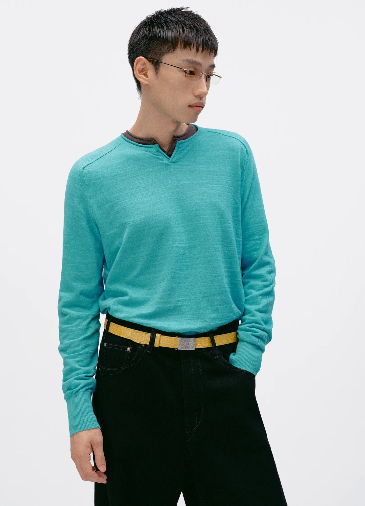 Split-Neck Longsleeve