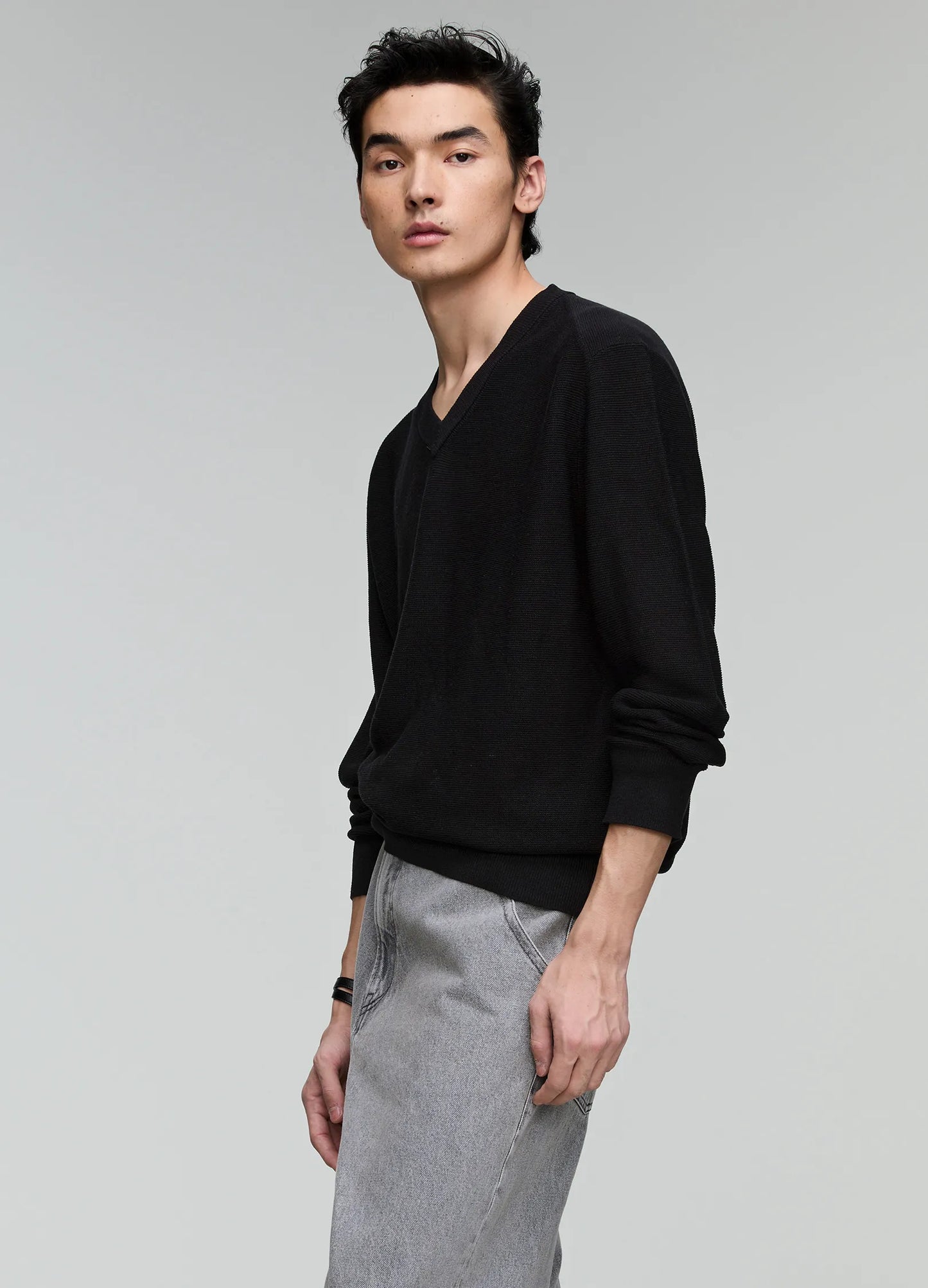 V Casual Knit