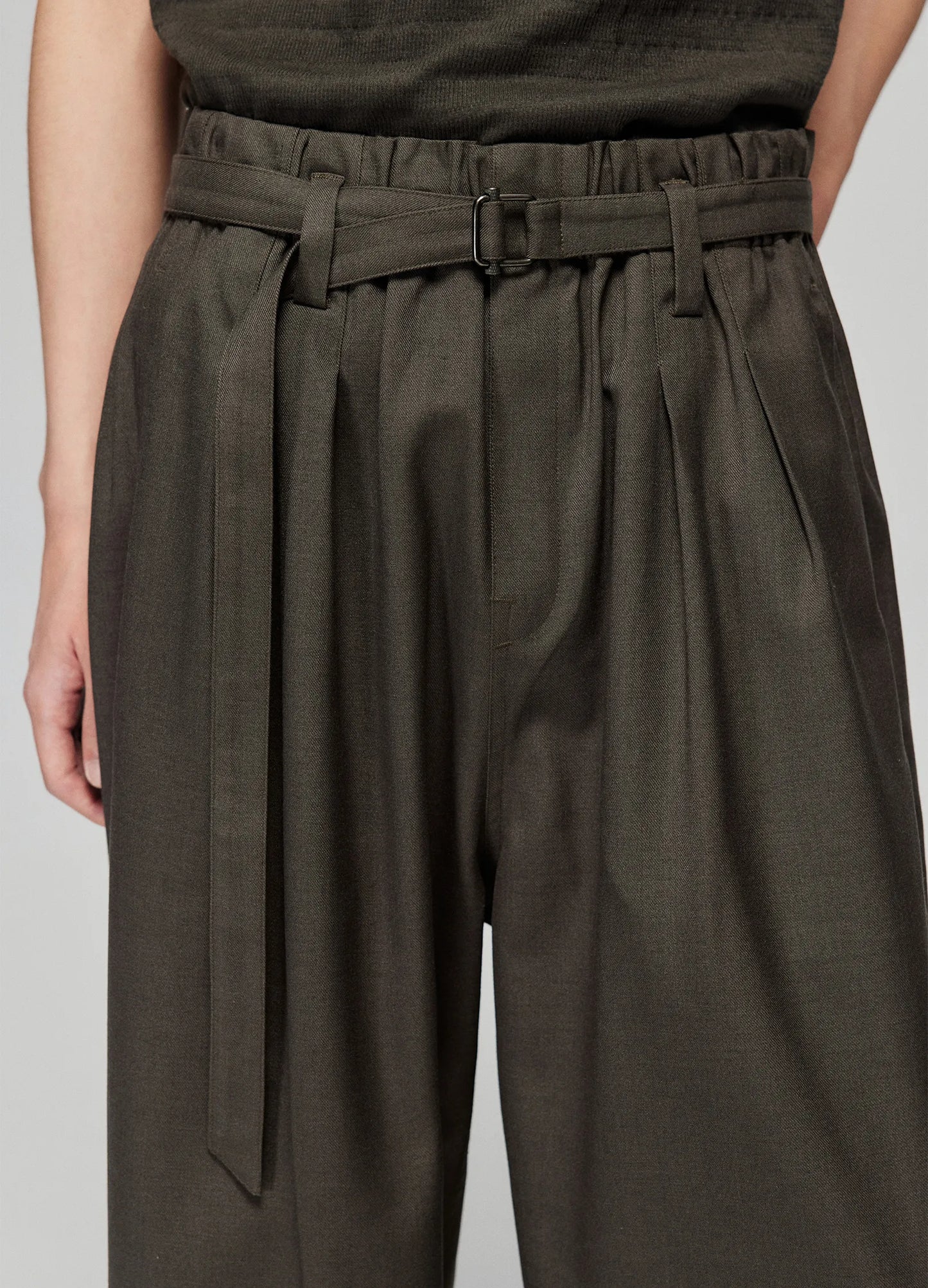 Wide Pleated Stretch Trousers