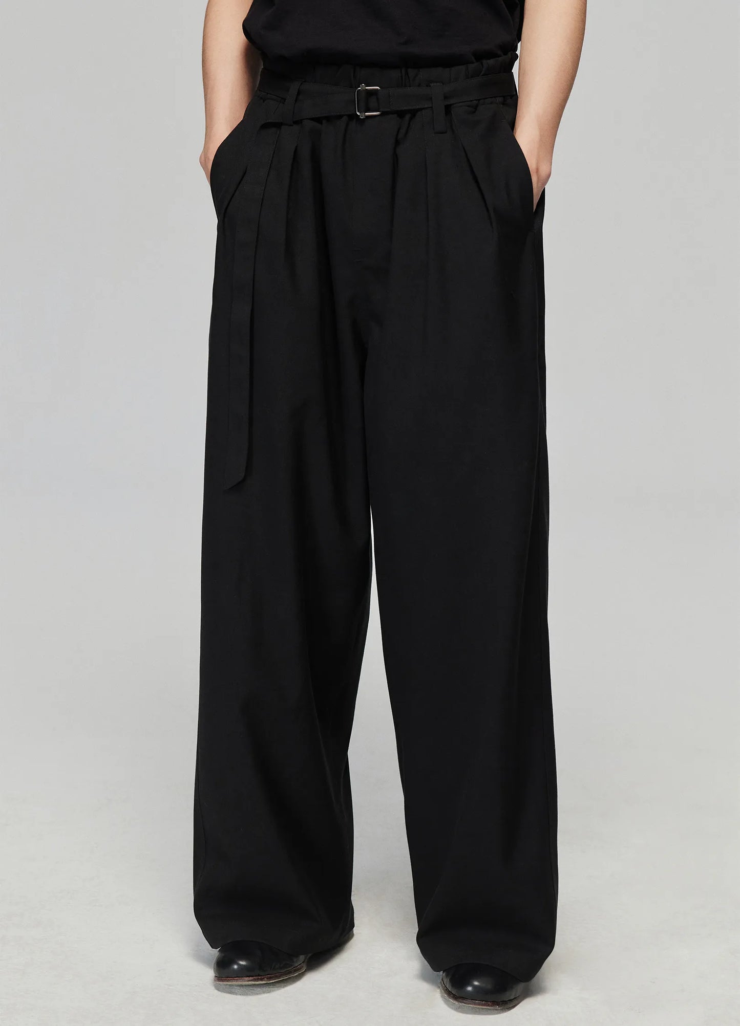 Wide Pleated Stretch Trousers