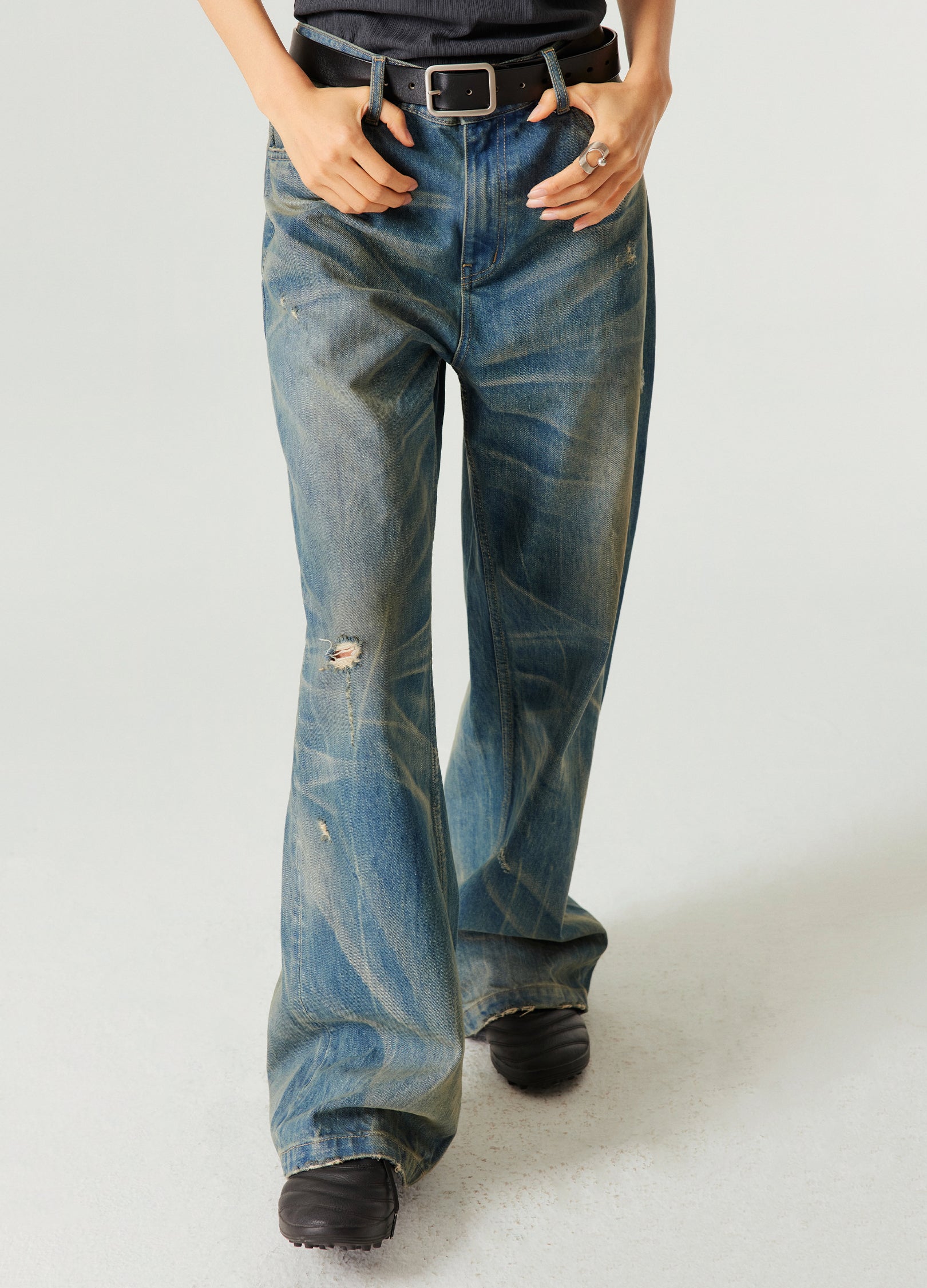 Nevada Wash Straight Denim ° VERSEAS Emerging Asian Fashion